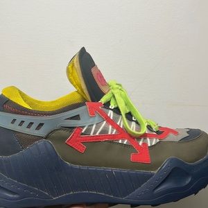 Off-white odsy-1000 size 9 worn no box